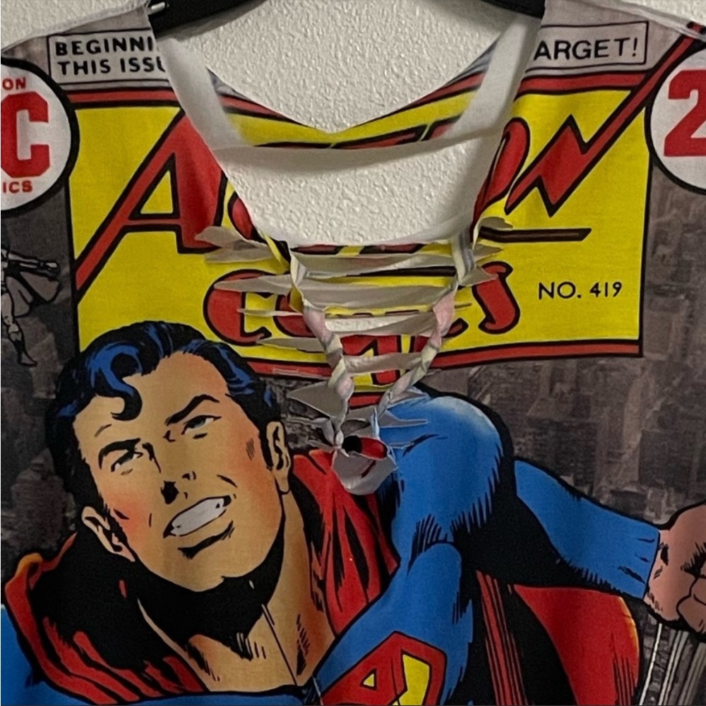Superman Comic Tank Top - Picture 3 of 3